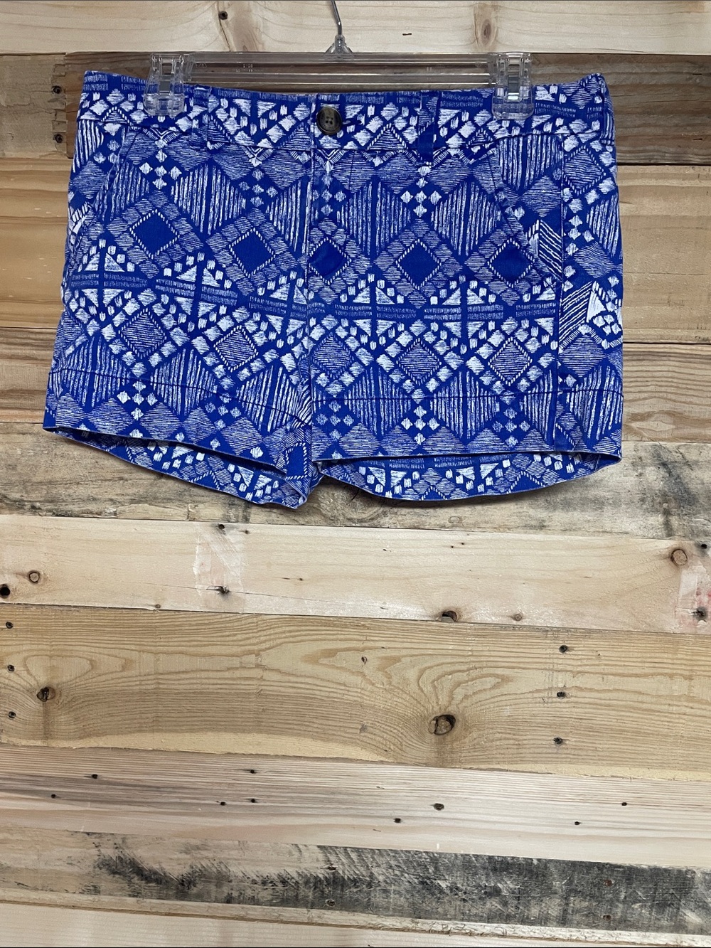 American Eagle Outfitters size 6 Midi Chino Mid-rise Blue &White Geometric Short